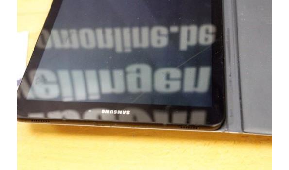 tablet pc SAMSUNG SM-T825, met cover/toetsenbord, zonder kabels, werking niet gekend, paswoord niet gekend, beschadigd